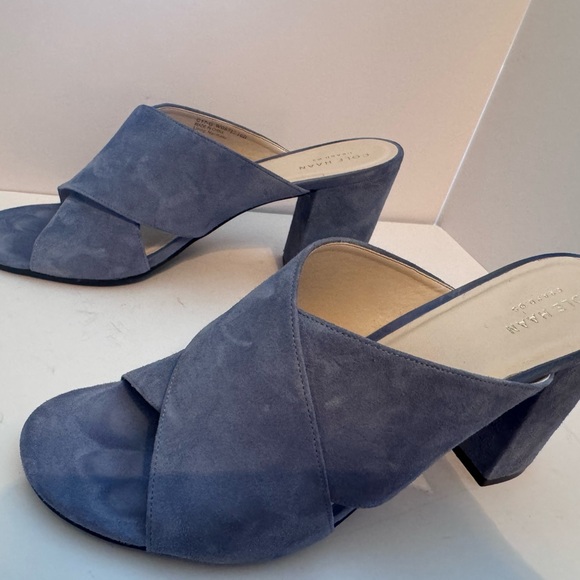Beautiful blue suede Cole Haan size 10B 4 in block heel - Picture 5 of 7